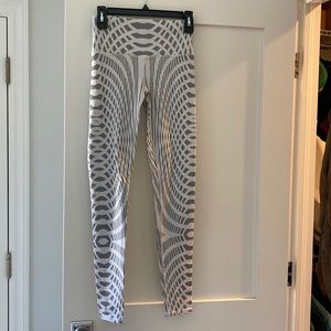Alo Yoga leggings